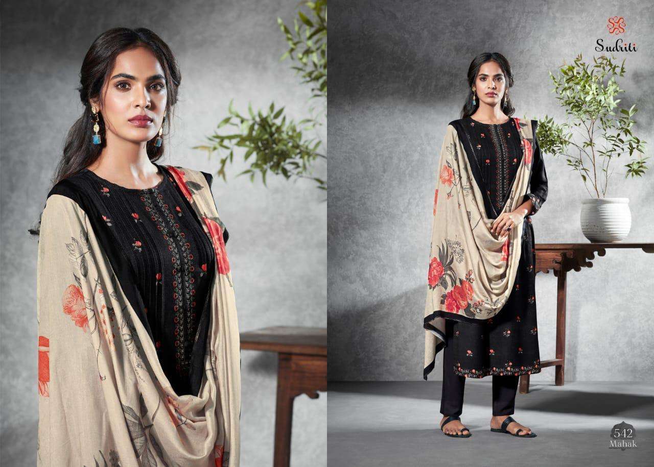 Devyani Fashion India Buy Online Wholesalers Supplier Clothing Salwar Suit Sarees Leggins