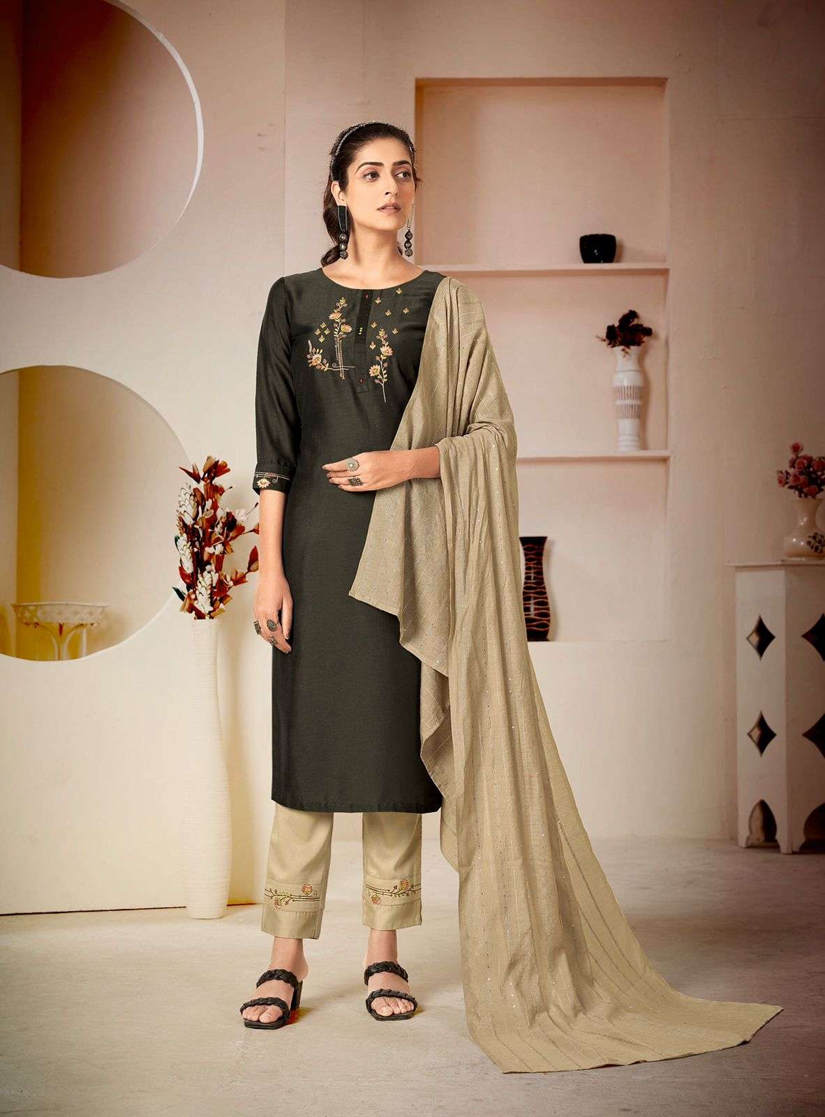 Mascara By Rijiya Trends Dealer Silk Premium Designer Party Wear Collection Wholesale Supplier Online Lowest Price Cheapest Kurtis Pant Dupatta Catalog SET